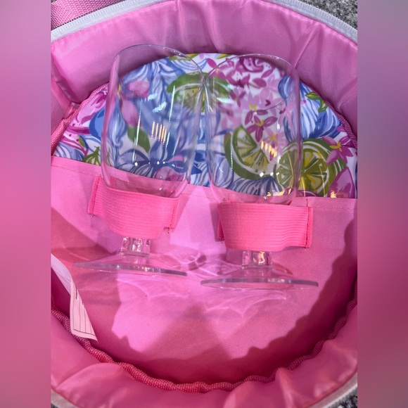 NWOT Lilly Pulitzer Picnic Basket Cooler with Accessories - Picture 9 of 10
